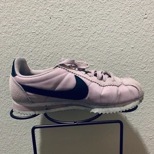 Wmns Classic Cortez Nylon